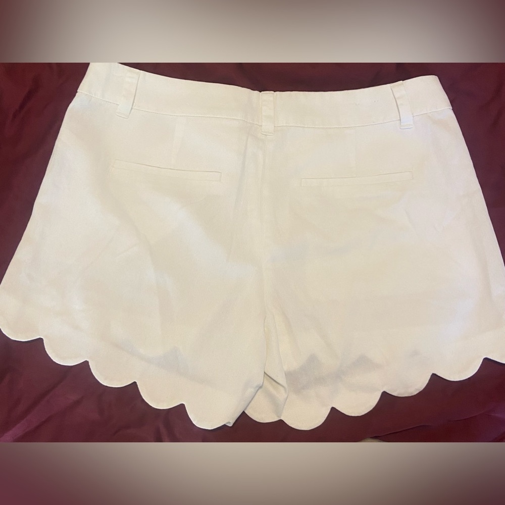 NWT Scallop Hem Shorts White JCrew Factory - Picture 6 of 13